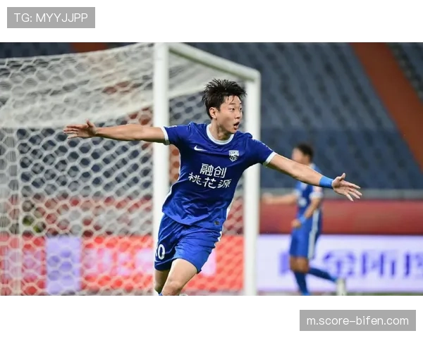 山东泰山高准翼眉骨缝针 防线轮换面临人员调整 山东泰山高准翼眉骨缝针 防线轮换面临人员调整